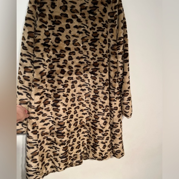 STYLISH CHEETAH FAUX FUR SUPER SOFT SIZE 12 - Picture 11 of 11